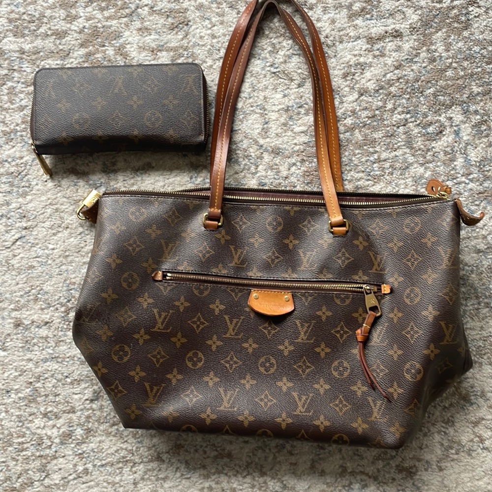 Authentic Louis Vuitton rare large monogram bag.